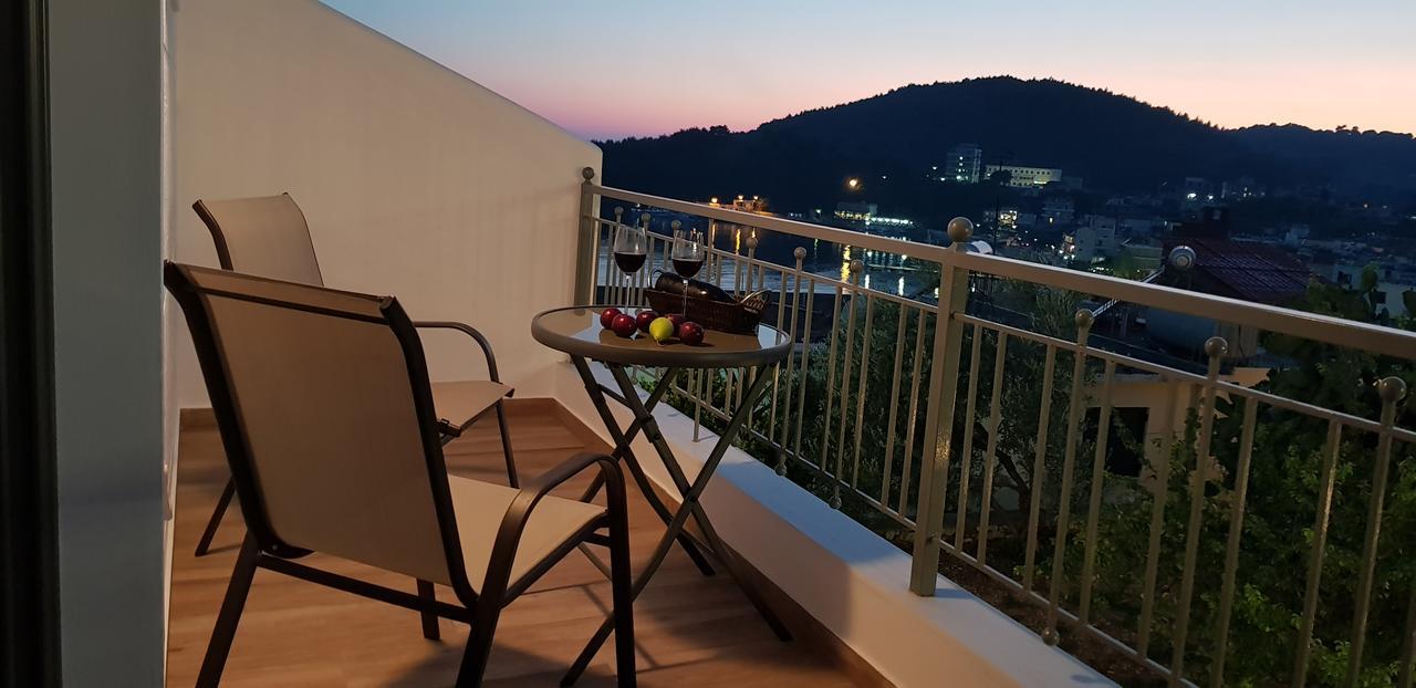 First House * Himarë