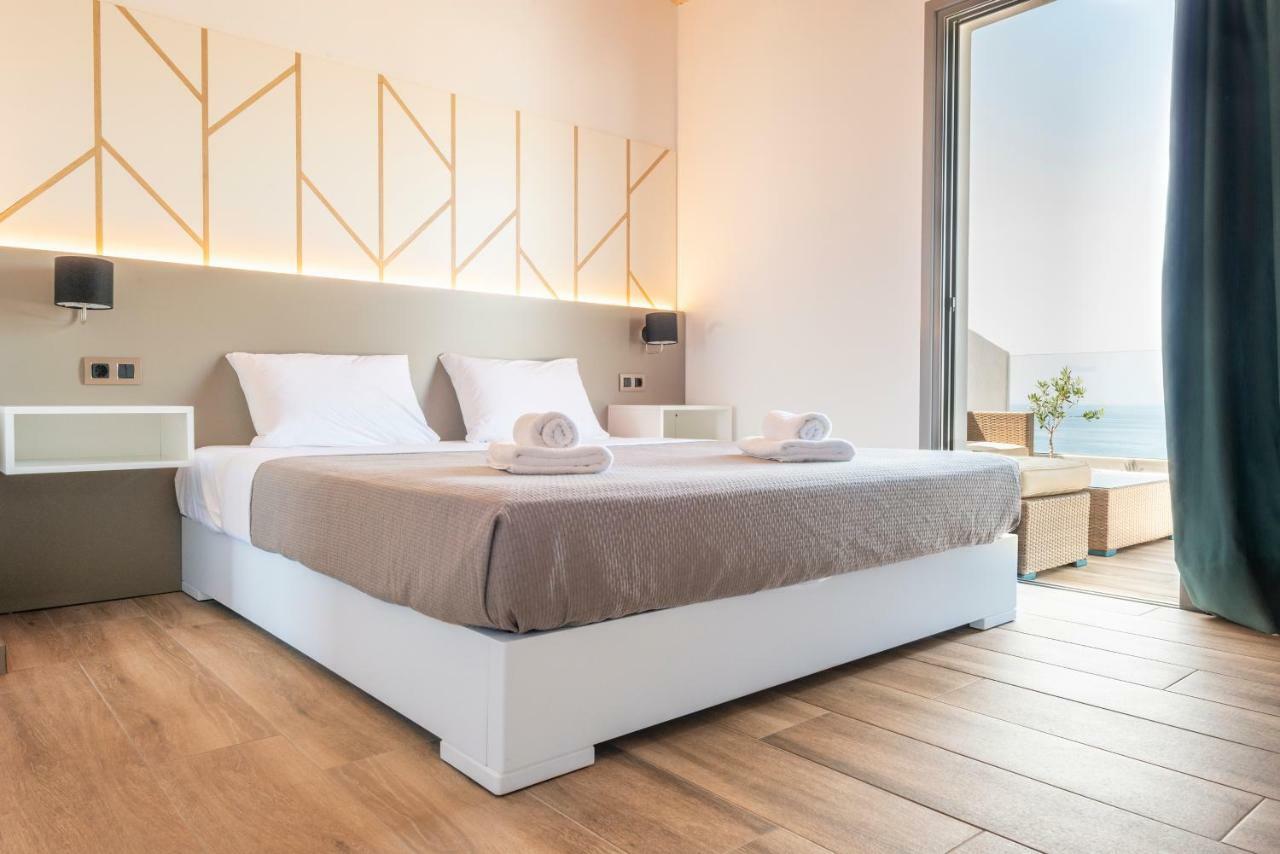 First House Apartment Himare
