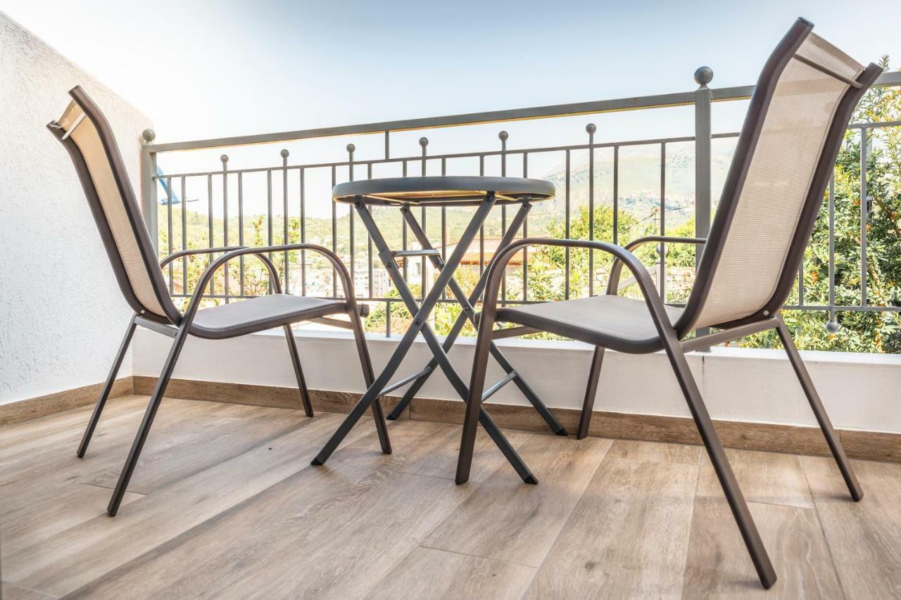 First House Apartamento Himarë
